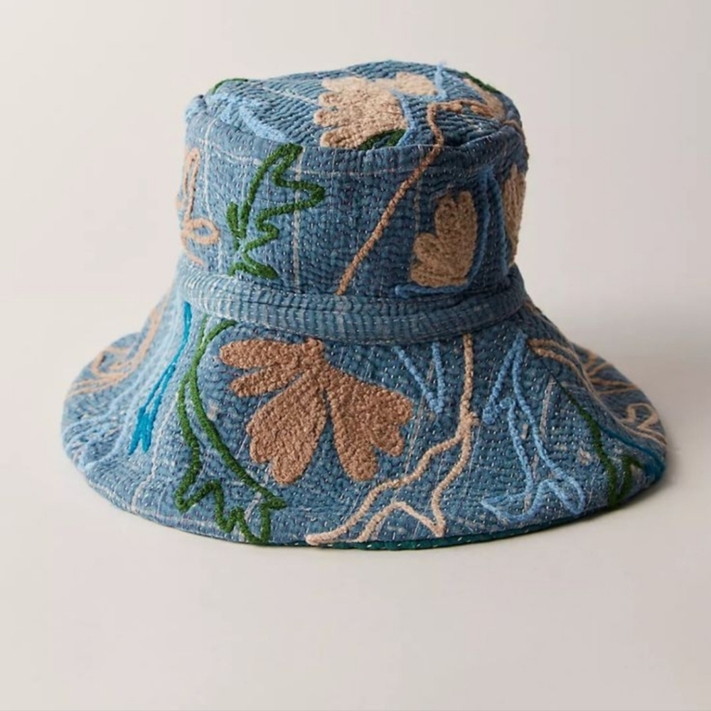Free People NWOTs Vintage Kantha Bucket Hat - Picture 3 of 7